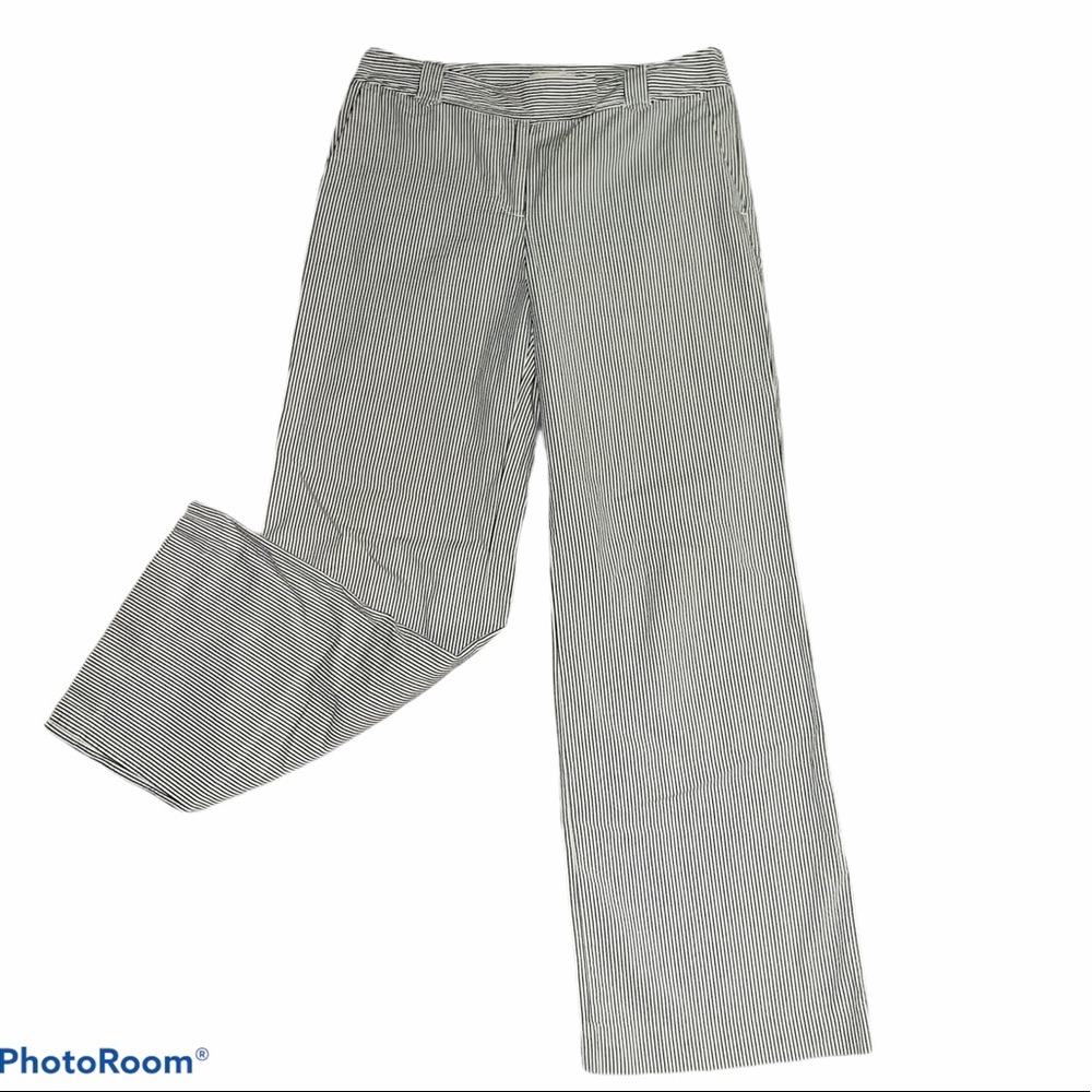 Ann Taylor LOFT seersucker Ann flare pants